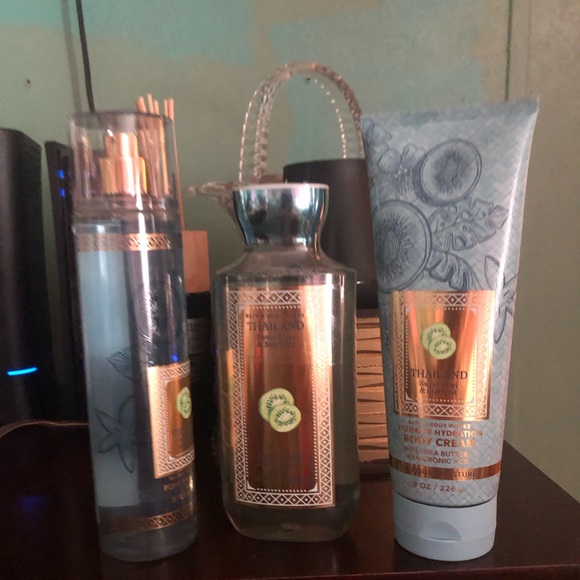 NWT Thailand Sweet Kiwi & Starfruit 3 Pc Set - Picture 1 of 8